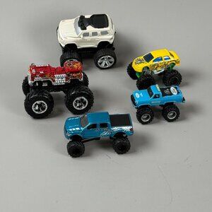 Diecast Mini Monster Trucks & Car Mixed Style & Colors toy vehicle